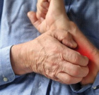 старческий кожный зуд: причины и лечение